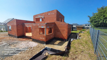 Construction d'une maison individuelle mono pente en brique BGV à Pléneuf-Val-André