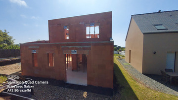 Construction d'une maison individuelle mono pente en brique BGV à Pléneuf-Val-André